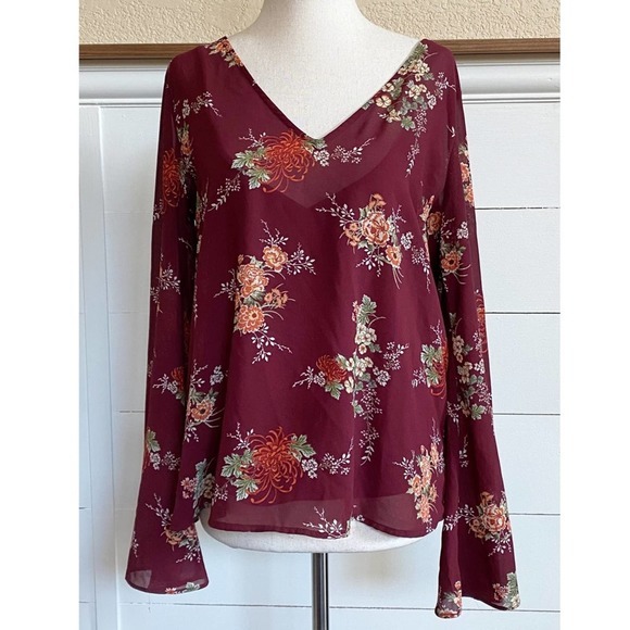 Semi-Sheer Burgundy Floral V neck Blouse w/ Cami & Bell Sleeves‎ sz M - Picture 1 of 11